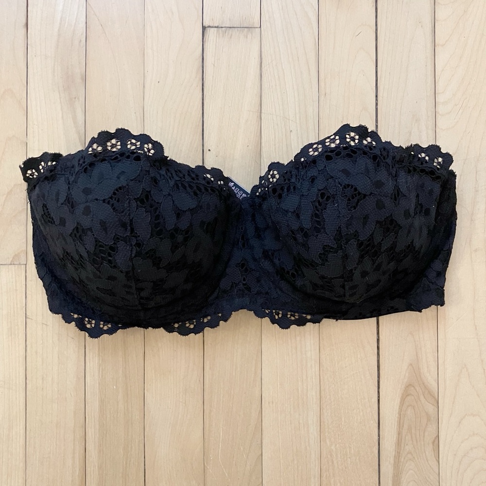 Victoria's Secret Black Lace Strapless Underwire Bra